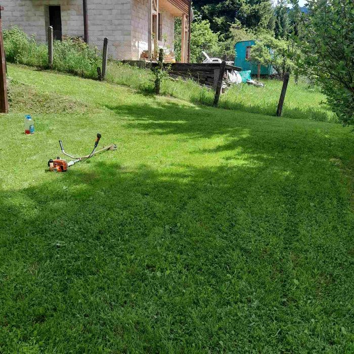 Косене на тревни площи