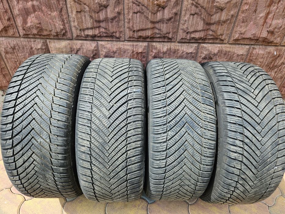 Jante R17 5x112 Audi A5 + anvelope All Season (set complet)