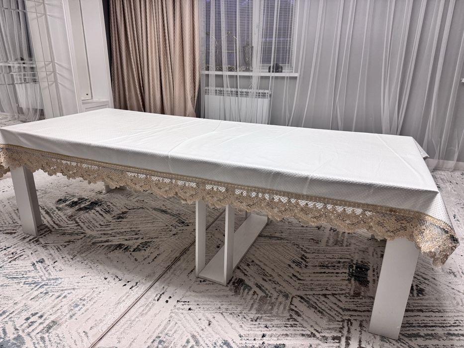 Продам стол гостинный