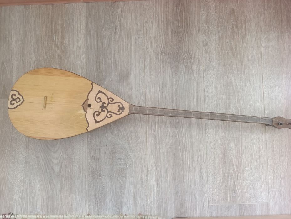 Домбыра 44 размерлі чехолымен