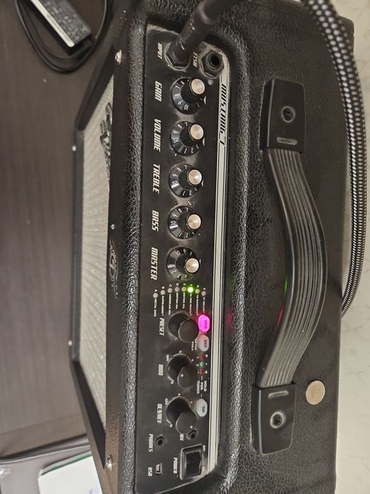 Комбоусилитель Fender Mustang 2