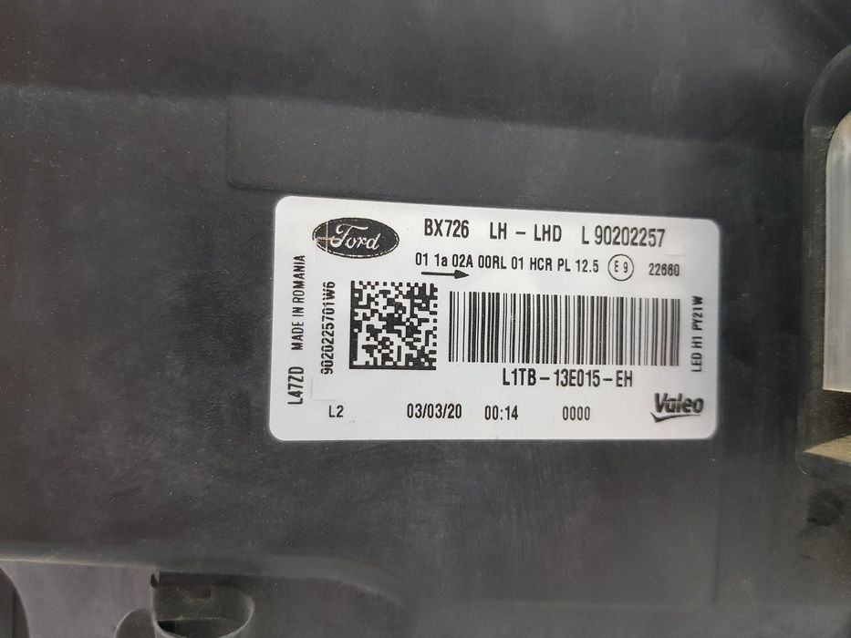 Far stanga Full Led Ford Puma dupa 2019