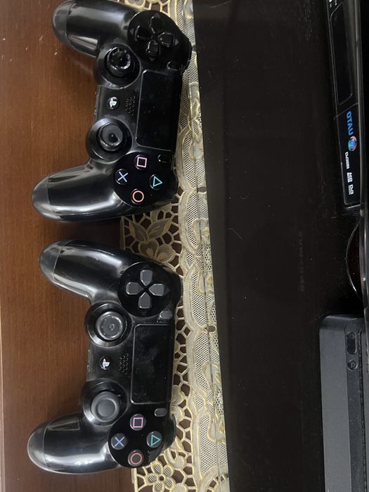 продам ps4 slim БУ