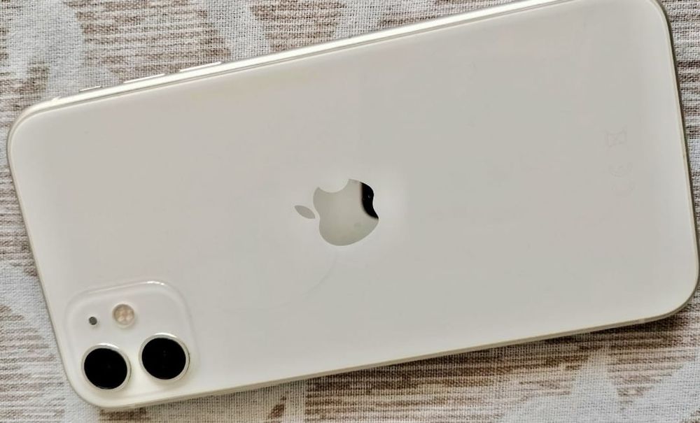 Telefon mobil iPhone11, 64 GB, White