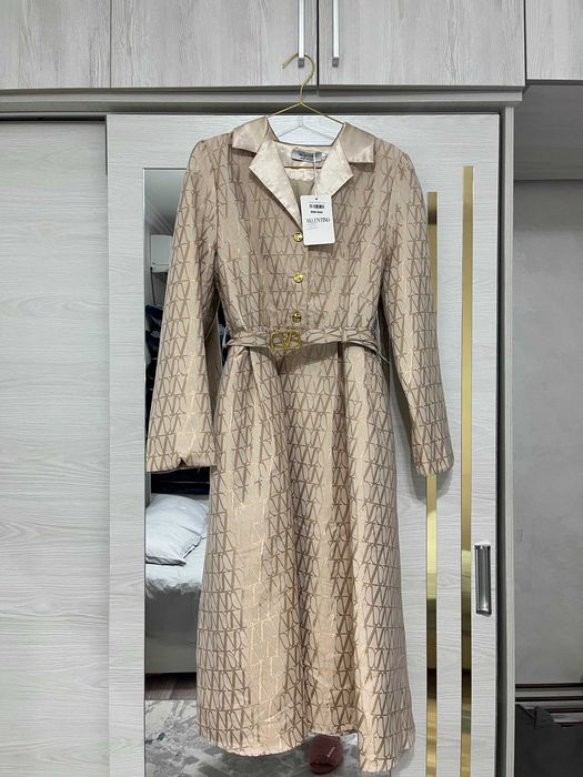 Нарядное платье от VALENTINO