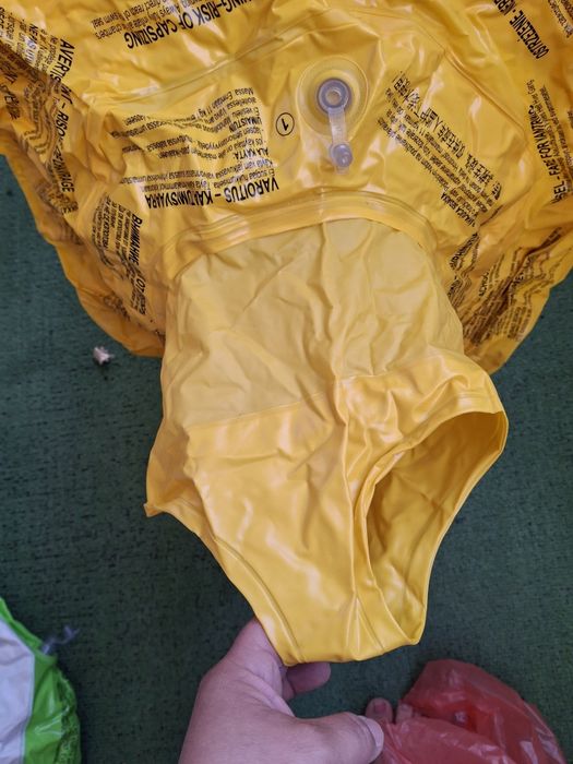 Надуваеми пояс,басейн и лодка