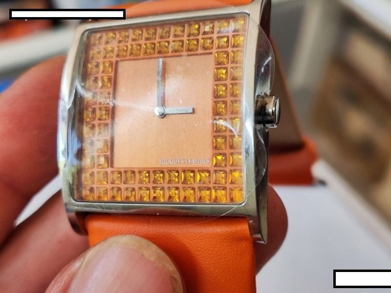 НОВ Дамски часовник кварц jacques lemans 1-1231