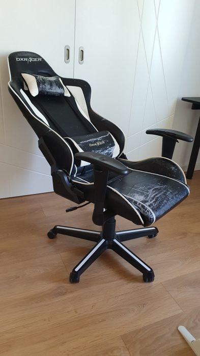 Геймърски стол DXRacer Formula