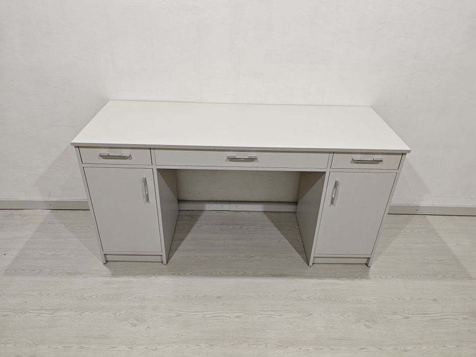 СТОЛЫ Письменные.