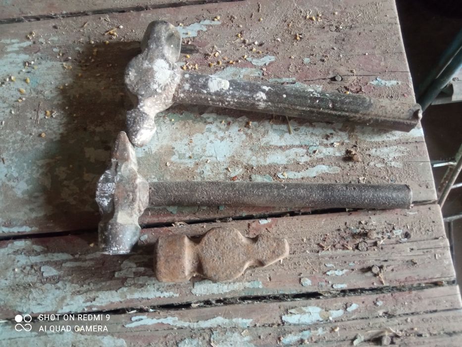 Болта ва тешалар сотилади