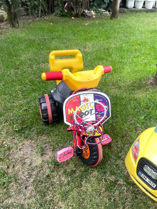 Детски играчки.          .