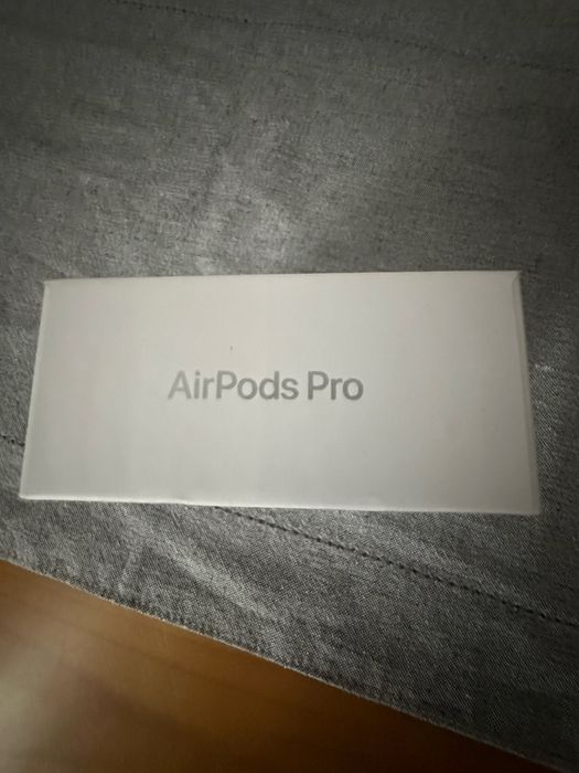Vand air pods pro 3 originale cu garantie pana in 2027