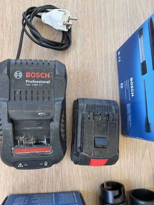 Set Bosch Professional GBL 18V-120 + 2 acumulatori 18V + încărcător GAL 1880 CV
