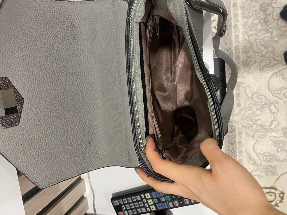 Сумка серого цвета