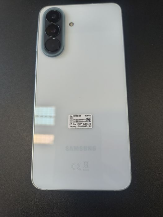 НОВ Samsung Galaxy A57 5G 128GB RAM 8 GB