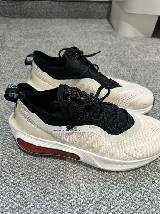 кроссовки Under Armour Charged Phantom