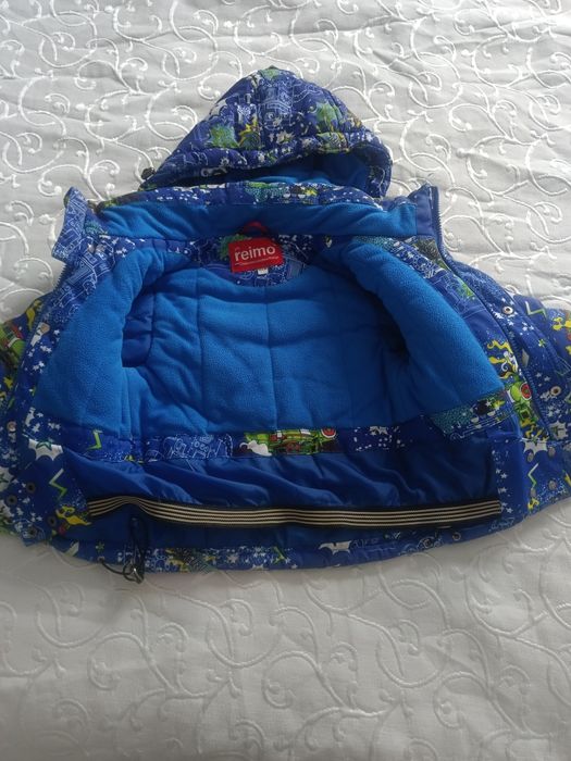 Продам куртку reima