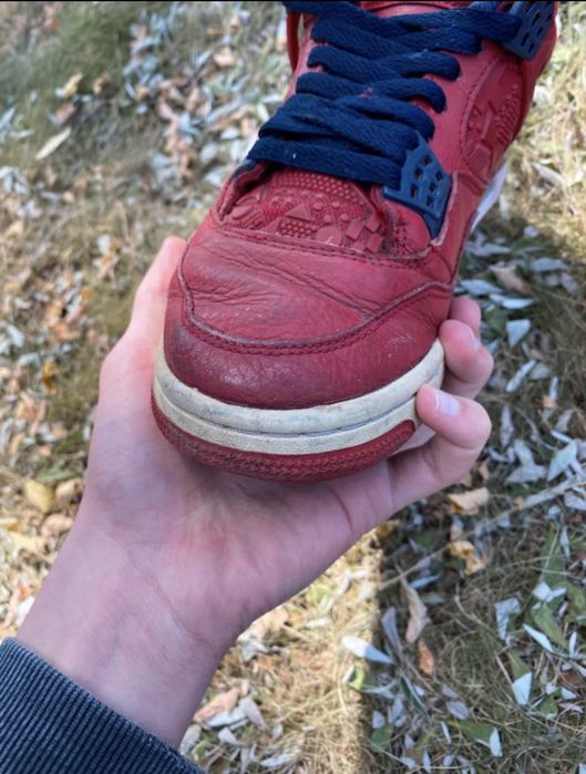 Jordan 4 OG Fiba Fire Gym Red Obsidian Navy