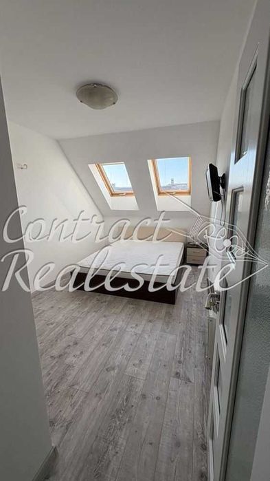 Дава се под наем Двустаен апартамент в Варна, Център - 55 кв.м за 428.91 € - Снимка #2