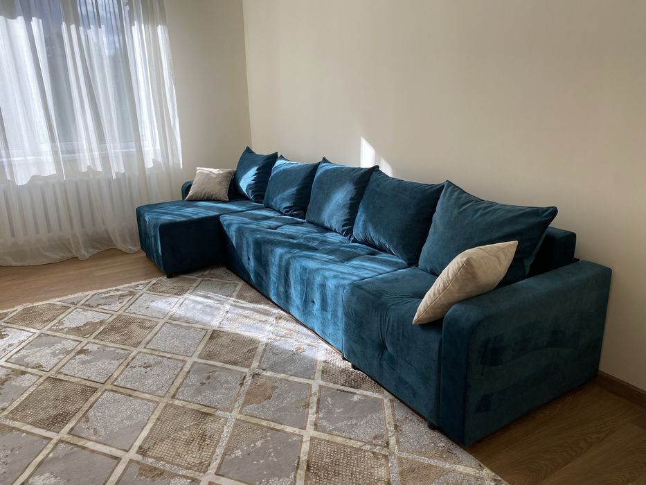 Срочно продам диван