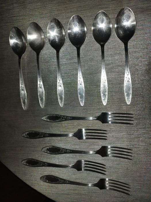 Продавам лъжици от мелхиор