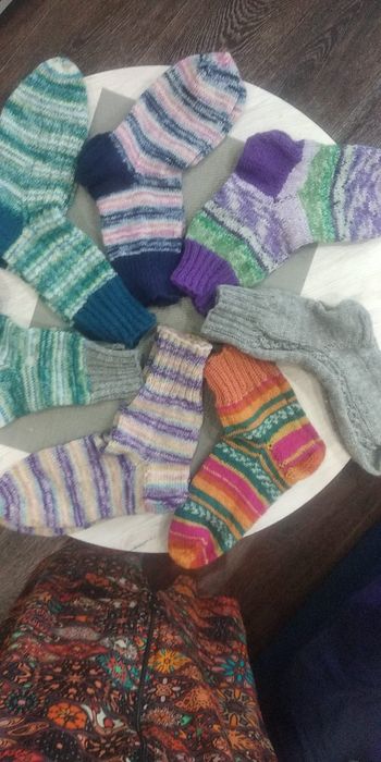 Продаются носки,  кофты, вязаные изделия ручной работы