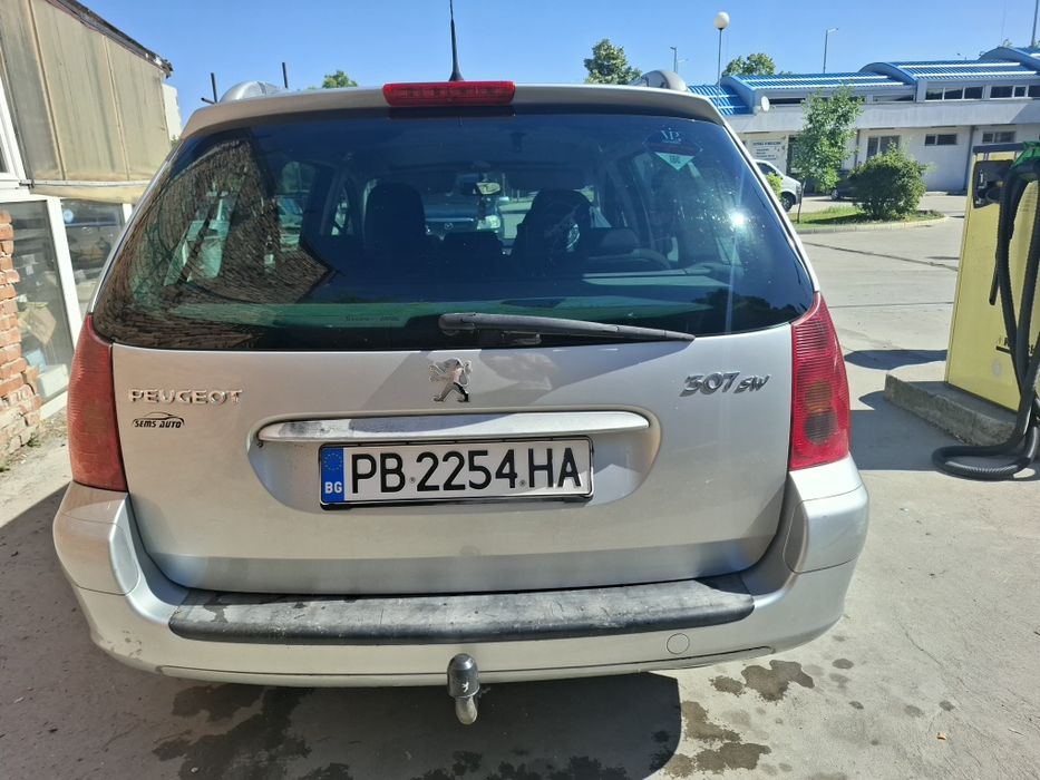 Автомобил Пежо 307 SW