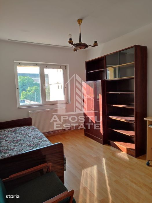 Apartament cu 2 camere de închiriat- centrala proprie, zona Lipovei