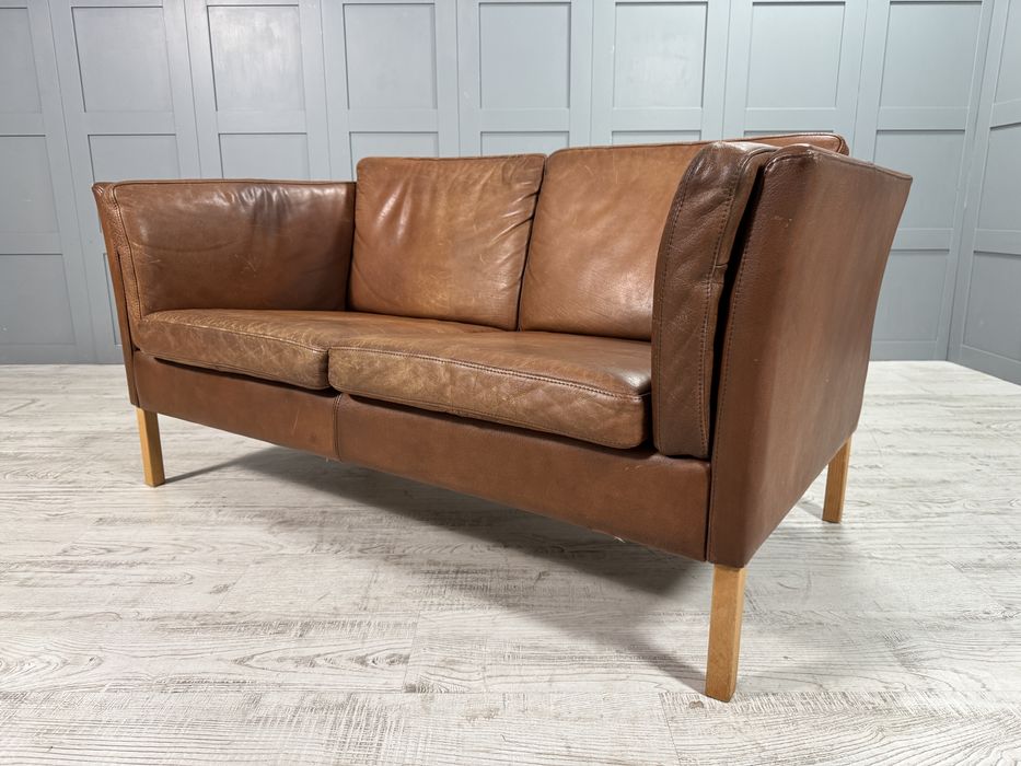 Винтидж диван 2-ка естествена кожа Д1134