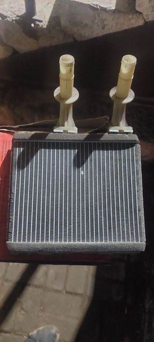 Продам радиатор печки новую