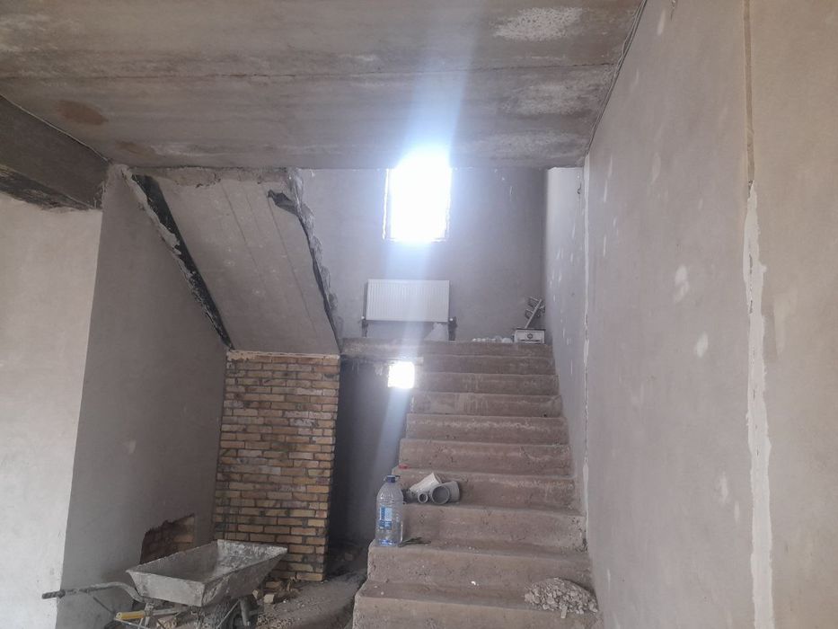 Хоразм вилояти Хива шахар касмаобод кизил дуконни ёнида 300 кв жой