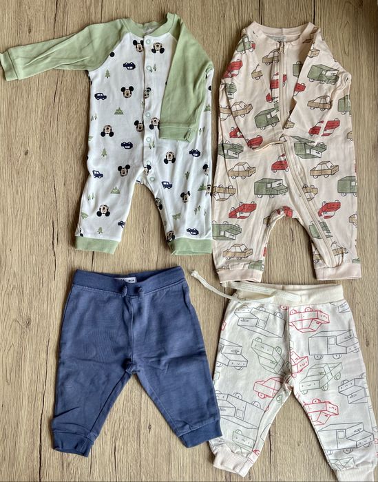 Lot haine bebe marimea 68