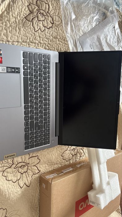 Продам ноутбук новый