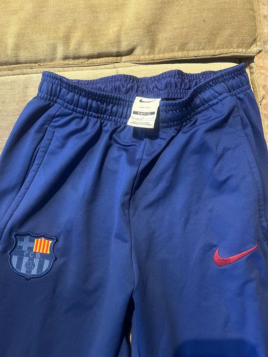Fc Barcelona екип