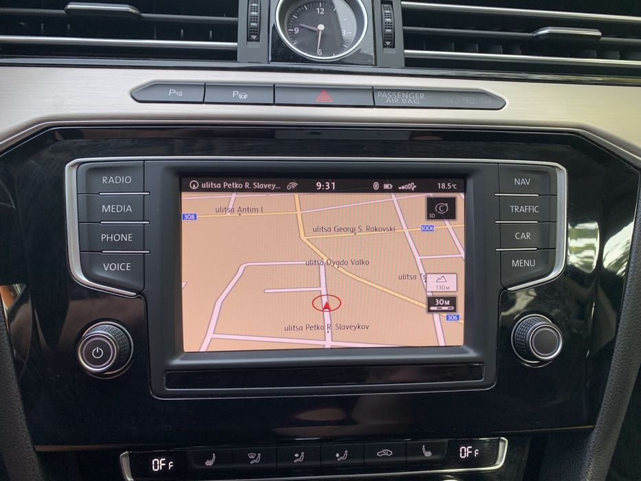 Дисплей Пасат Б8