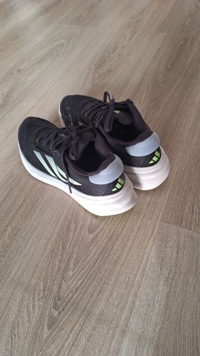 Кроссовки Adidas