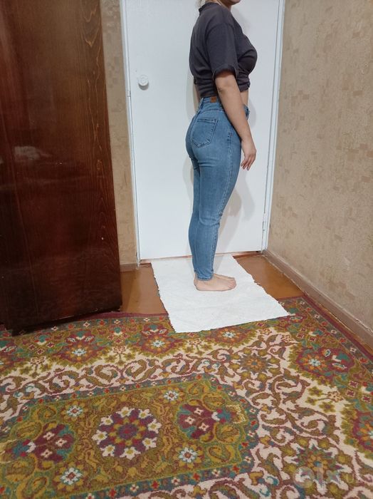 Джинсы, джогеры.