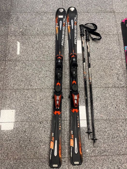 Ски , щеки, ски обувки, каски за деца/жени ЦЕНА ЗА ВСИЧКО