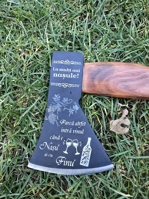 Cadou pentru nasul, topor personalizat