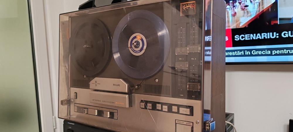 Magnetofon Philips și deck Wega