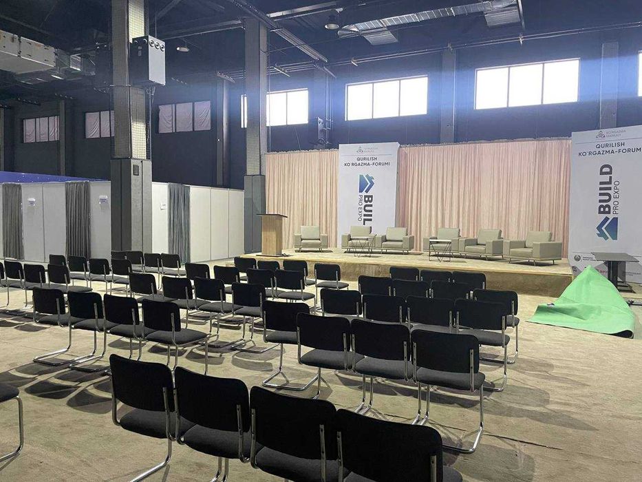 Аренда выставочной мебели для мероприятий и событий