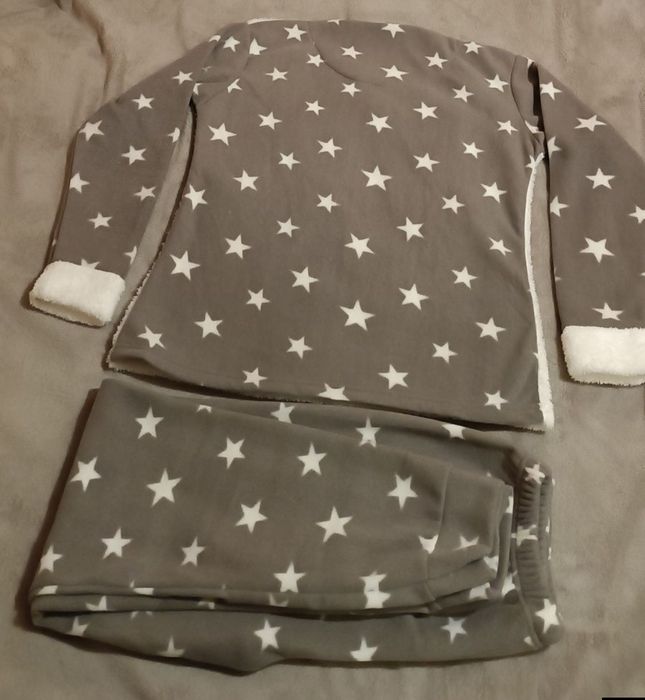 Pijama pufoasa, cadou frumos pentru Craciun