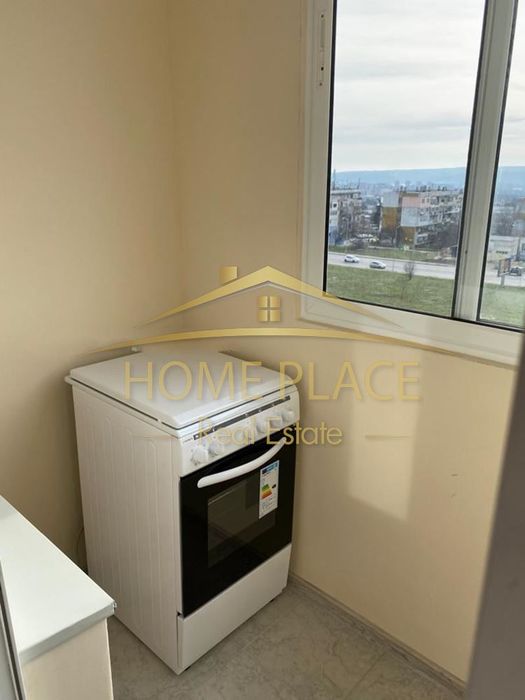 ТРИСТАЕН апартамент под наем - Възраждане