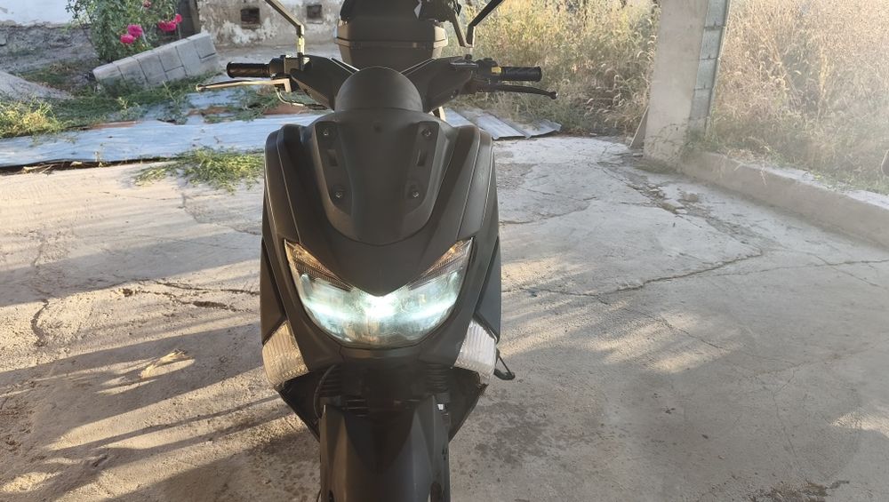 Nmax, мопед максискутер 150куб