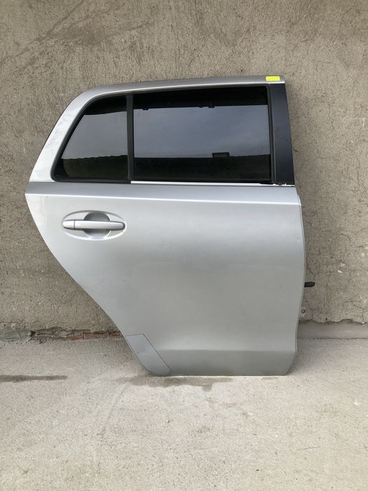 Задна дясна врата за тойота урбан крузер/Urban cruiser 09-14г