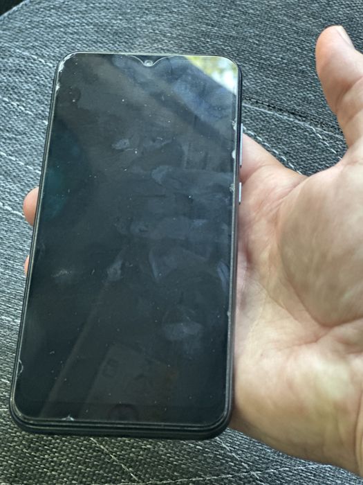 Redmi note 8T 128 tali xolati yaxshi ishlatib turgan telefonim