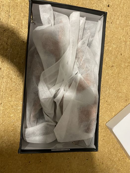 Продам женскую обувь