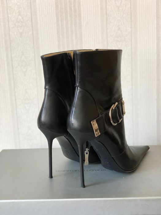 Полусапожки на шпильке