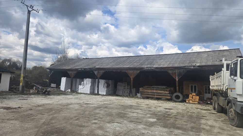 Teren+hala centru Panaci