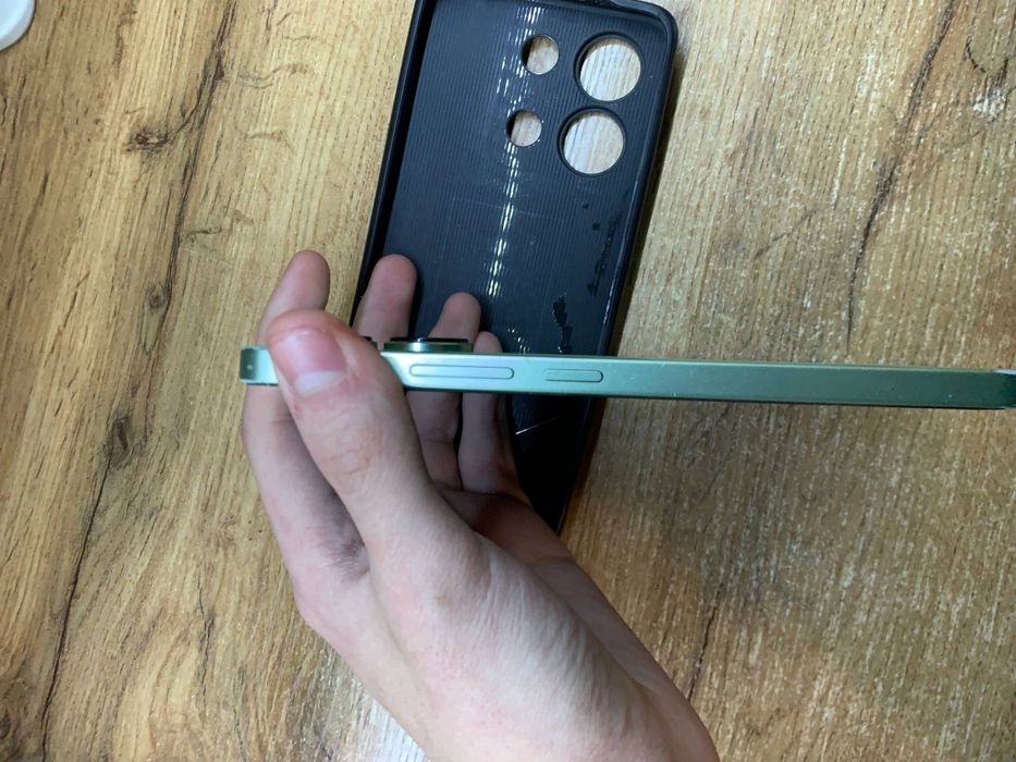 REDMI 13 12/256 SROCHNO!